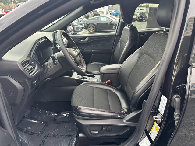 Used 2025 Ford Escape ST-Line AWD/4WD image 9