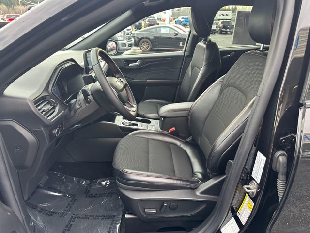 Used 2025 Ford Escape ST-Line image 9