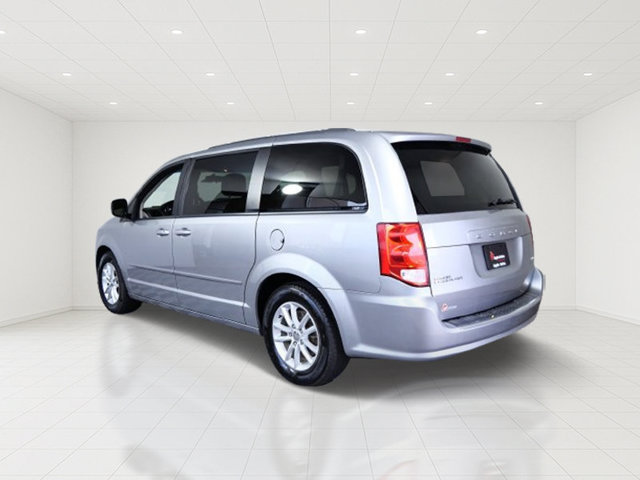Used 2016 Dodge Grand Caravan SXT FWD image 4