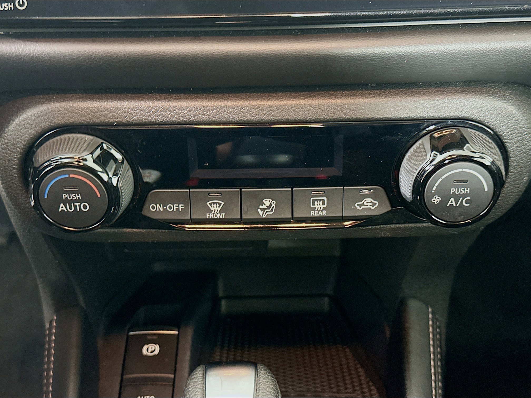 Used 2024 Nissan Kicks SR image 22