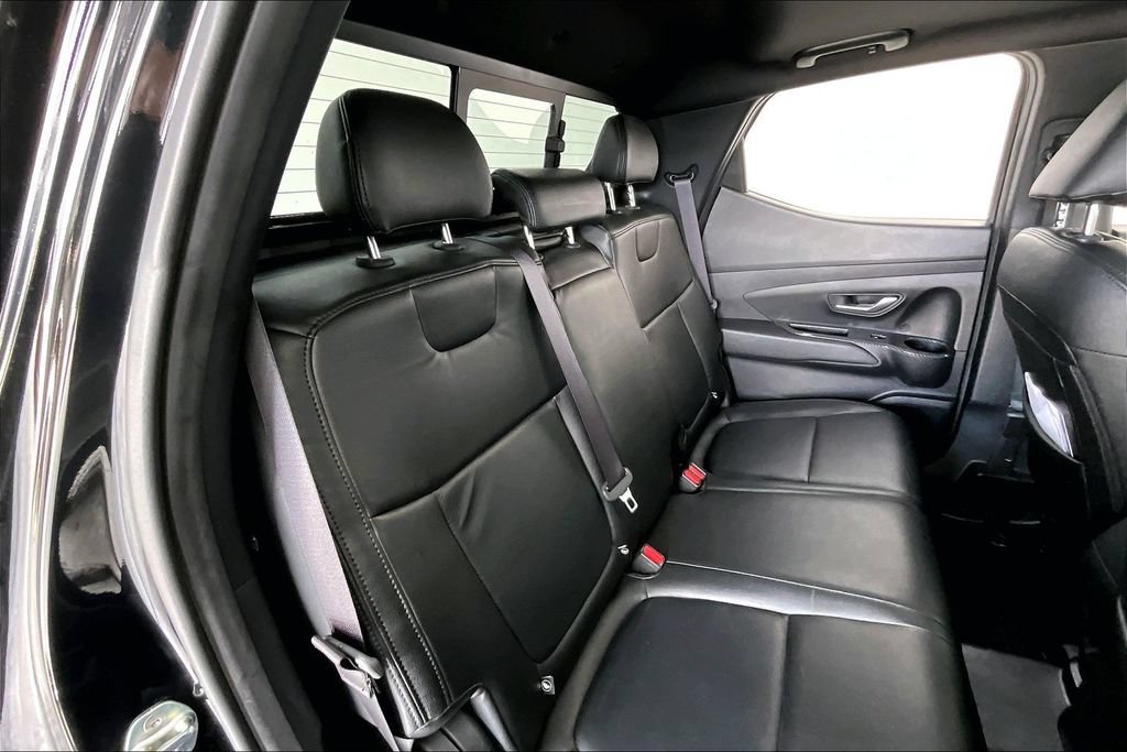 Used 2022 Hyundai Santa Cruz SEL Premium w/ Cargo Package AWD/4WD image 35