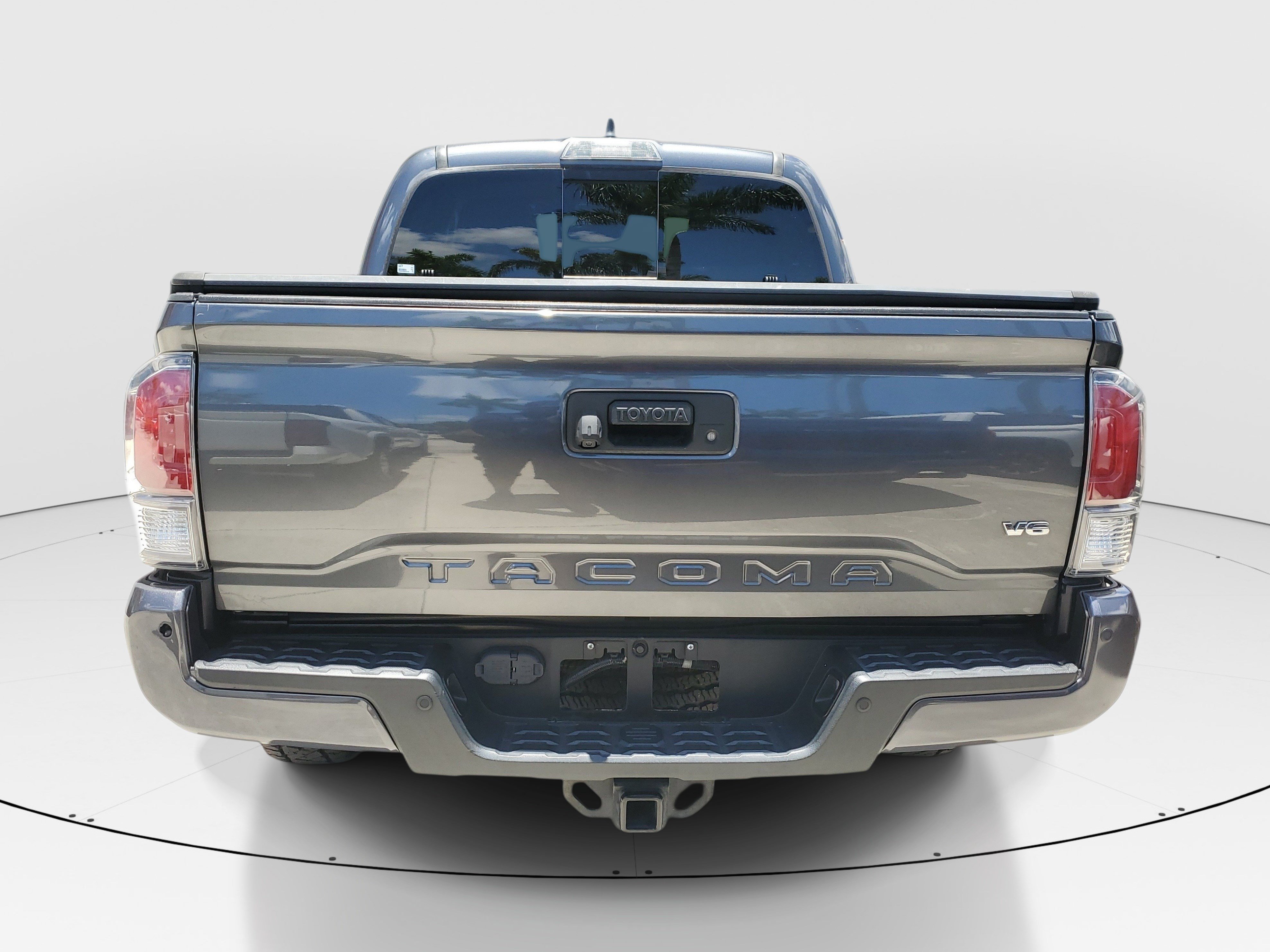 Used 2022 Toyota Tacoma TRD Off-Road w/ Technology Package RWD image 5