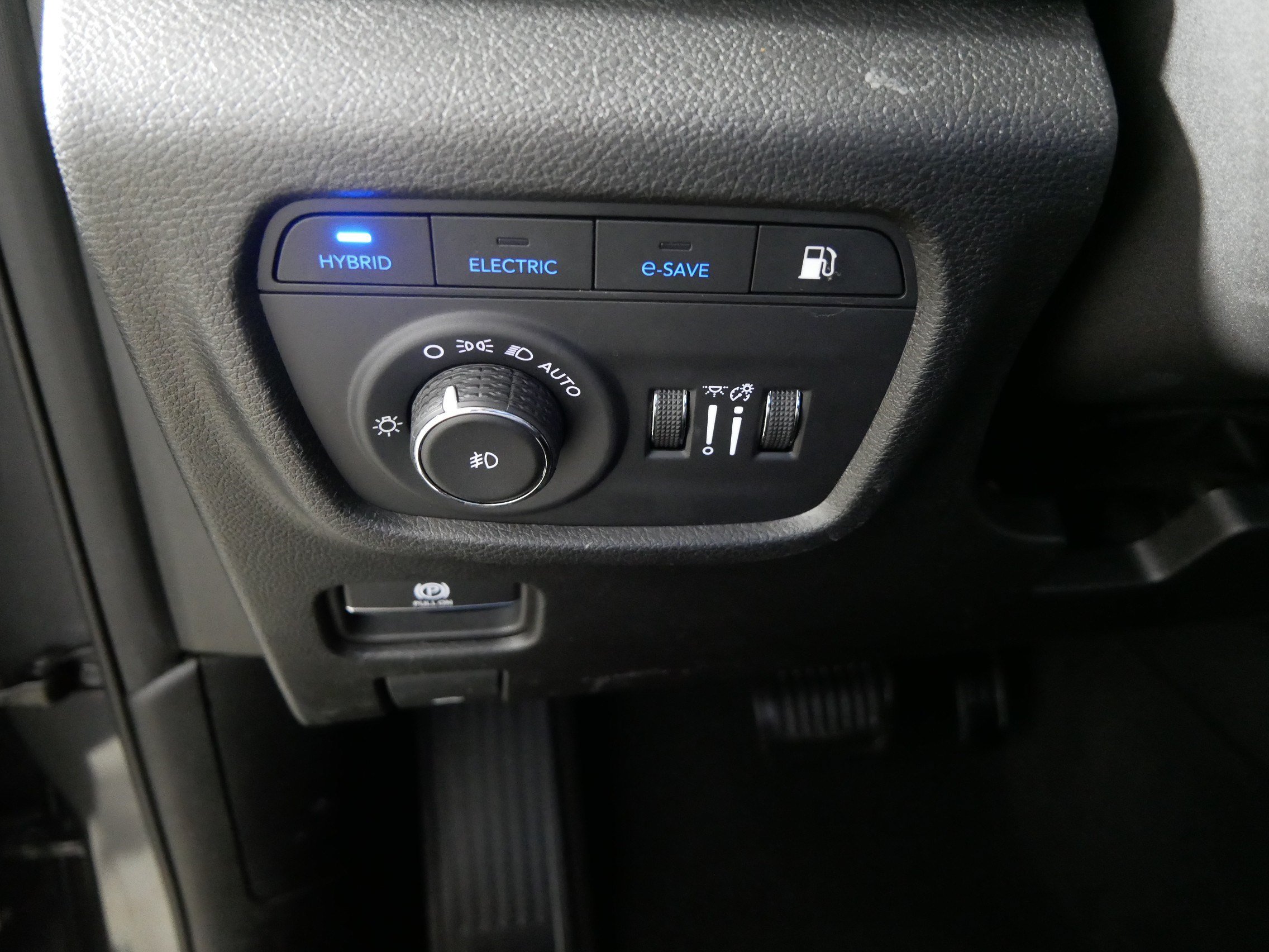 Used 2024 Jeep Grand Cherokee Limited 4xe AWD/4WD image 26