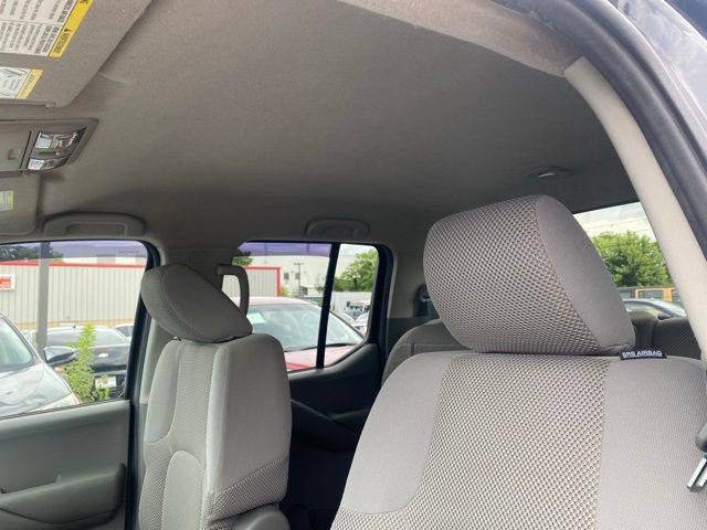 Used 2012 Nissan Frontier SV AWD/4WD image 11