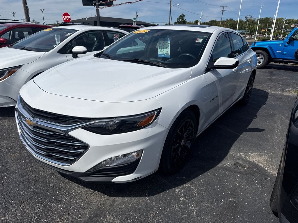 Used 2024 Chevrolet Malibu LT FWD image 3