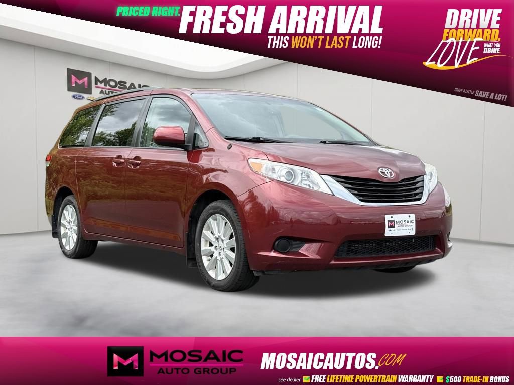 Used 2014 Toyota Sienna LE AWD/4WD video 1