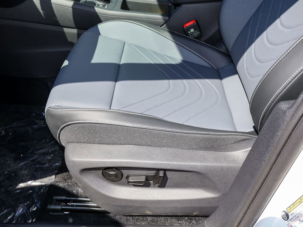 New 2026 Volkswagen Tiguan SE AWD/4WD image 13