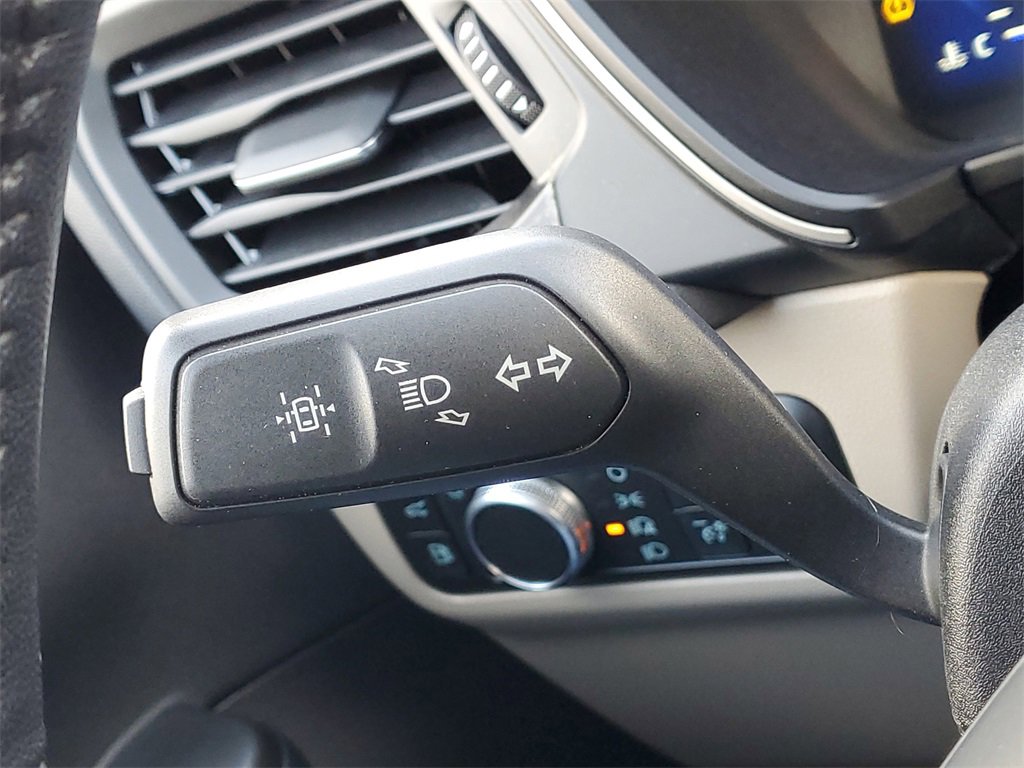 Used 2020 Ford Escape SE Sport image 20