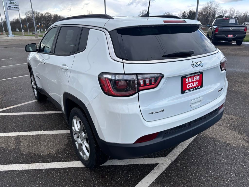 Used 2023 Jeep Compass Latitude image 6