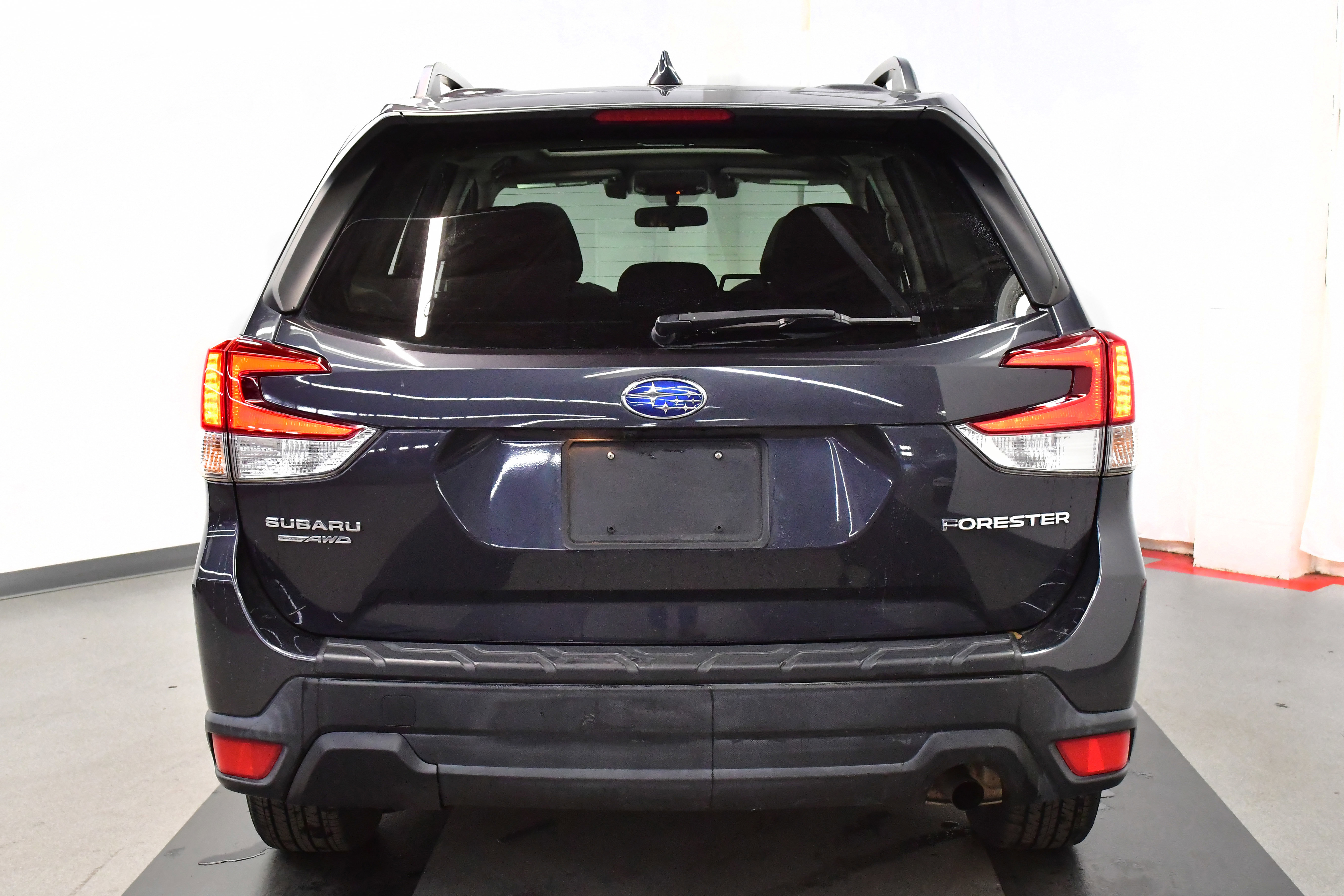 Used 2019 Subaru Forester Premium w/ All-Weather Package image 7