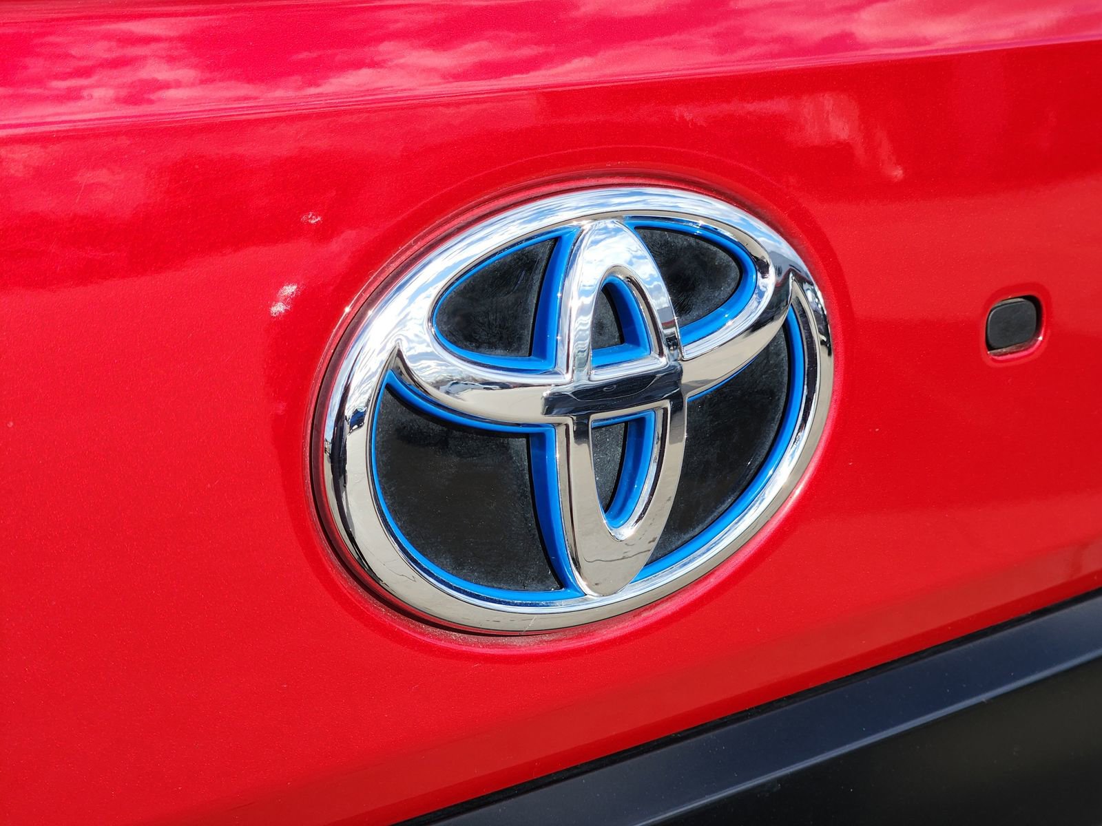 Used 2024 Toyota Sequoia SR5 w/ SR5 Premium Package image 12