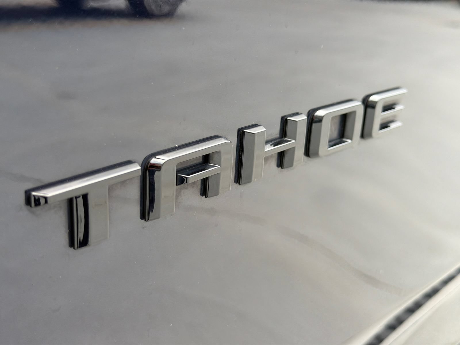 Used 2021 Chevrolet Tahoe Z71 w/ Luxury Package AWD/4WD image 17