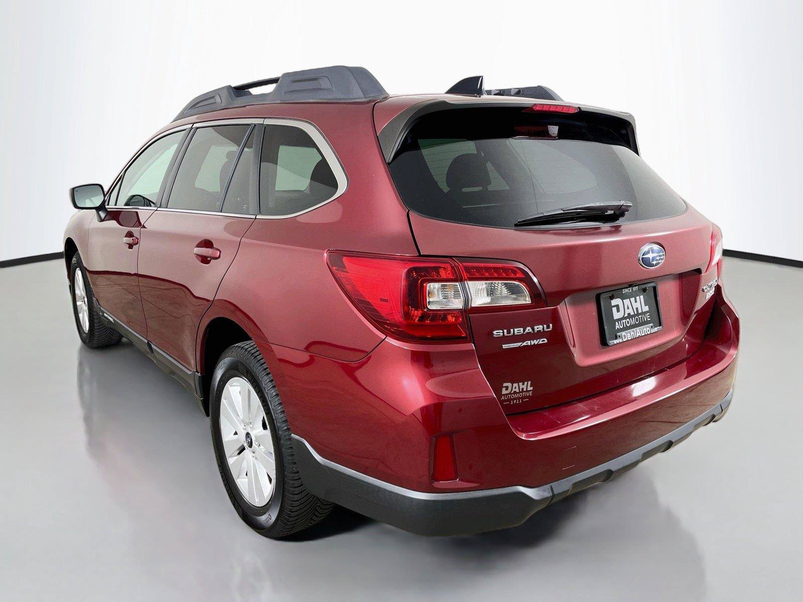 Used 2016 Subaru Outback 2.5i Premium AWD/4WD image 10