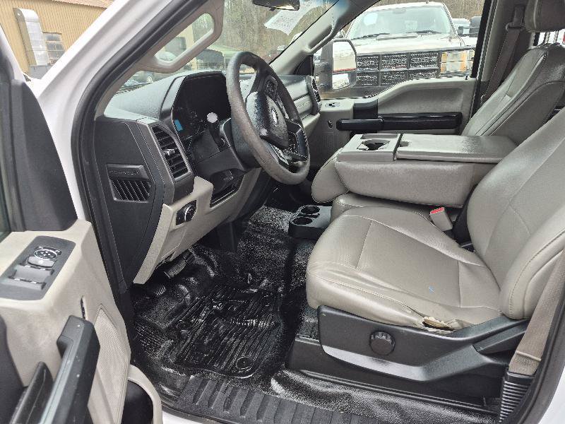 Used 2017 Ford F350 XL w/ Power Equipment Group RWD image 12