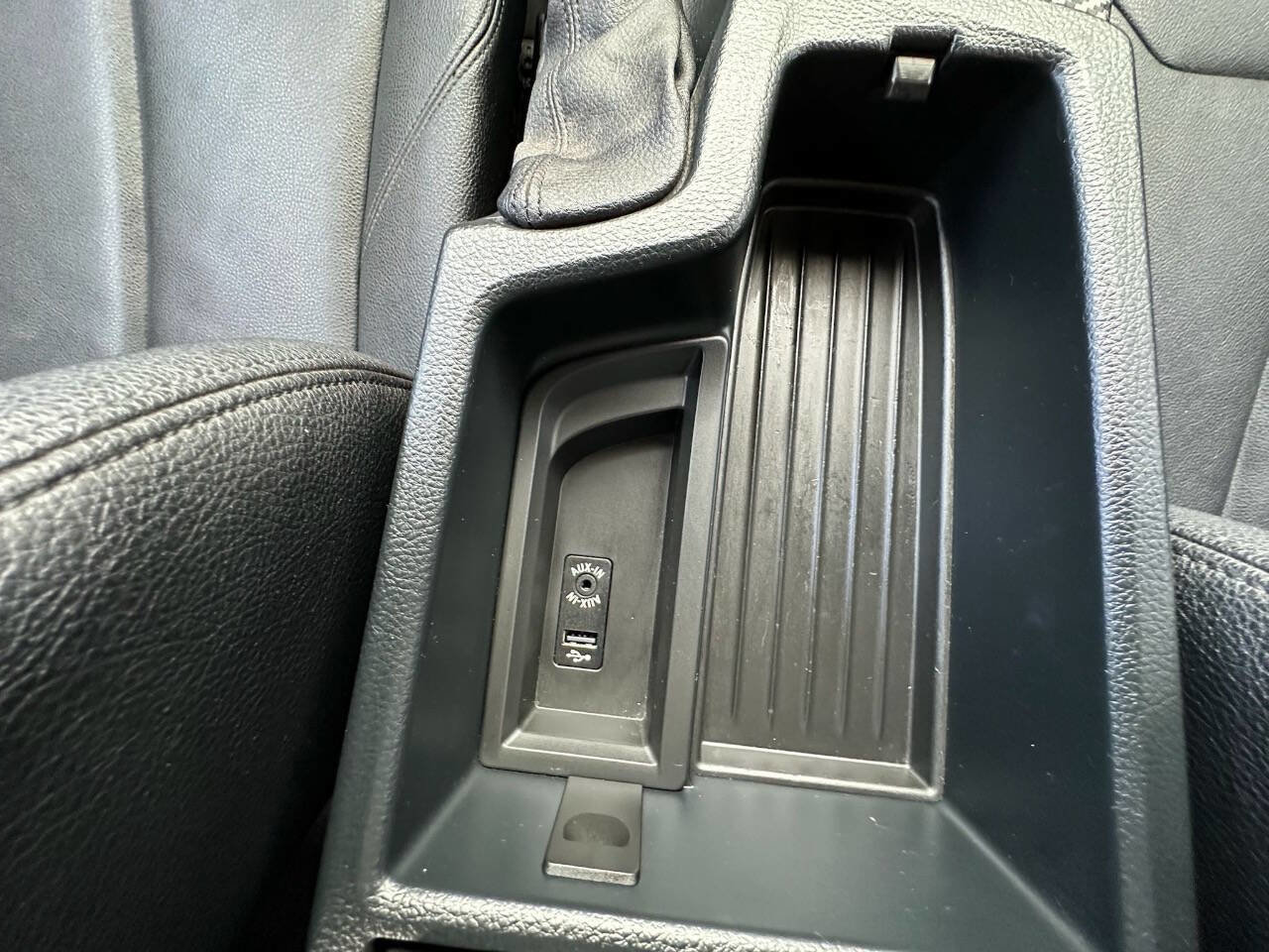 Used 2015 BMW 320i Sedan image 26