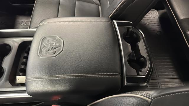Used 2022 RAM 1500 Laramie w/ Sport Appearance Package image 19