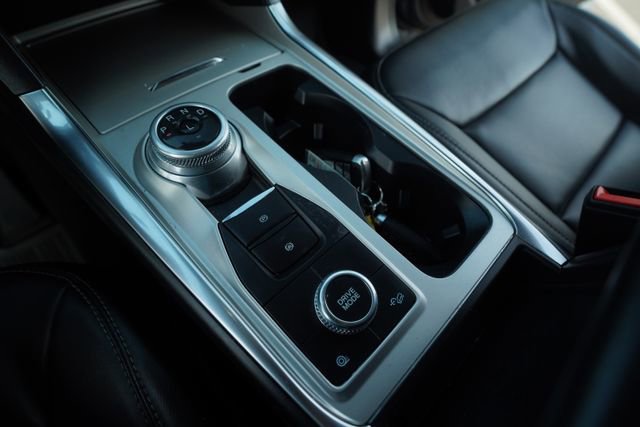 Used 2022 Ford Explorer XLT w/ Equipment Group 202A image 33