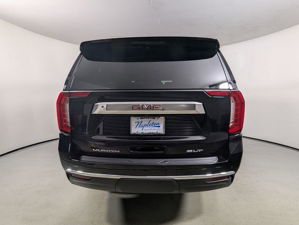 Used 2024 GMC Yukon SLT w/ SLT Luxury Package AWD/4WD image 7