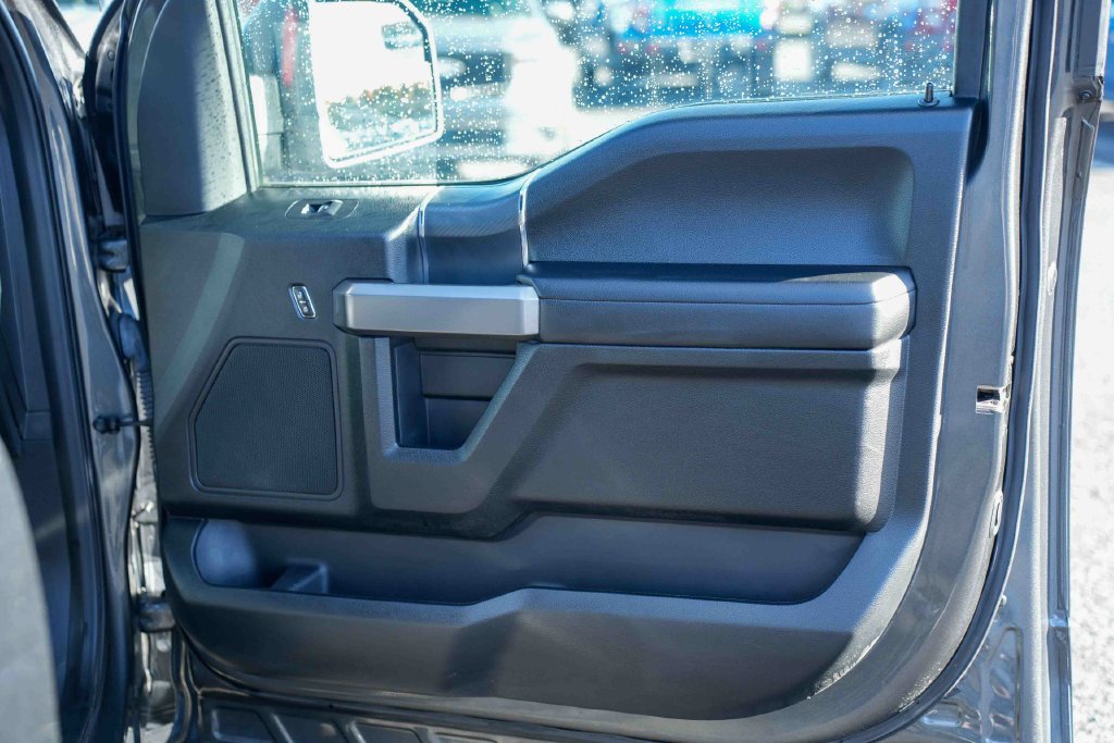 Used 2020 Ford F150 XLT w/ Equipment Group 302A Luxury AWD/4WD image 15