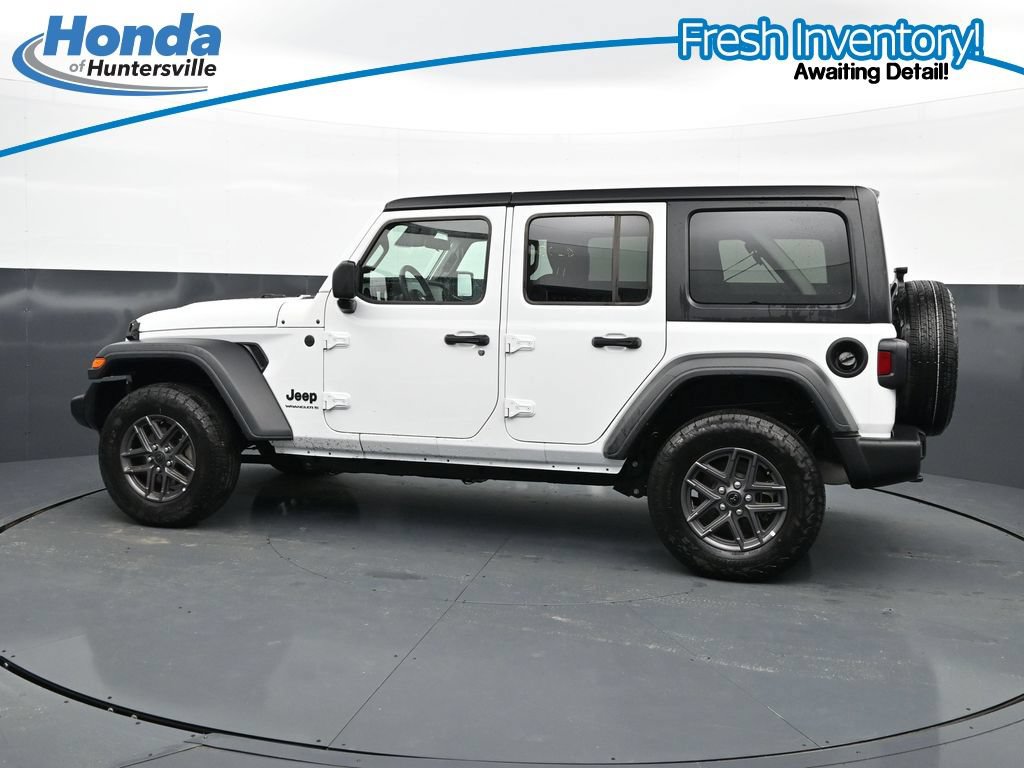 Used 2025 Jeep Wrangler Unlimited Sport AWD/4WD image 6
