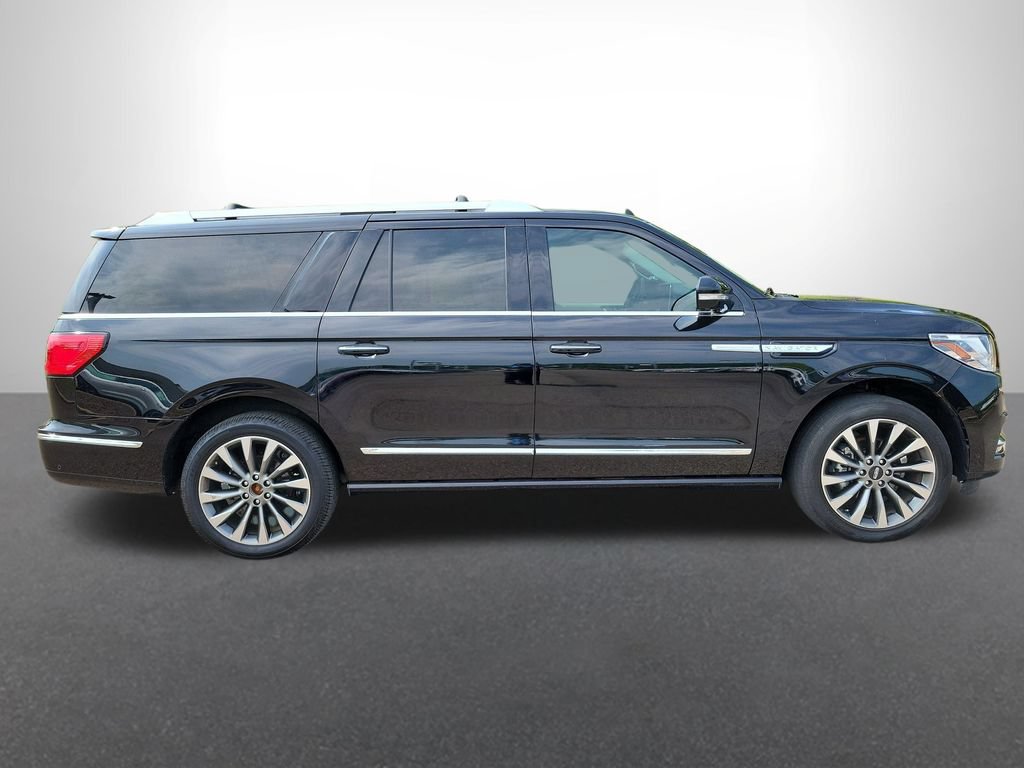 Used 2020 Lincoln Navigator L Reserve w/ Luxury Package AWD/4WD image 6
