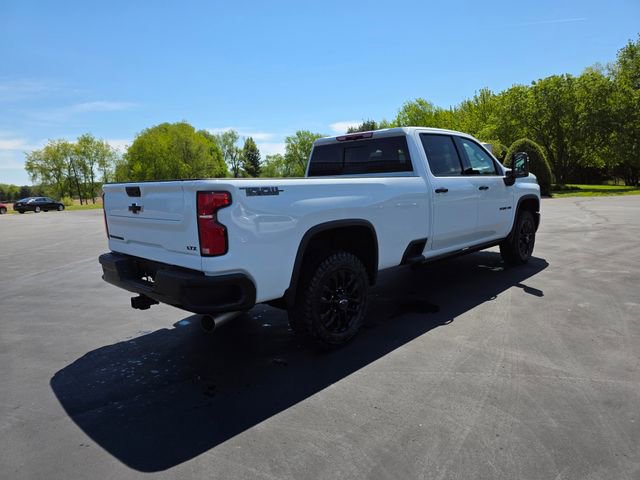 New 2026 Chevrolet Silverado 3500 LTZ w/ LTZ Plus Package AWD/4WD image 7