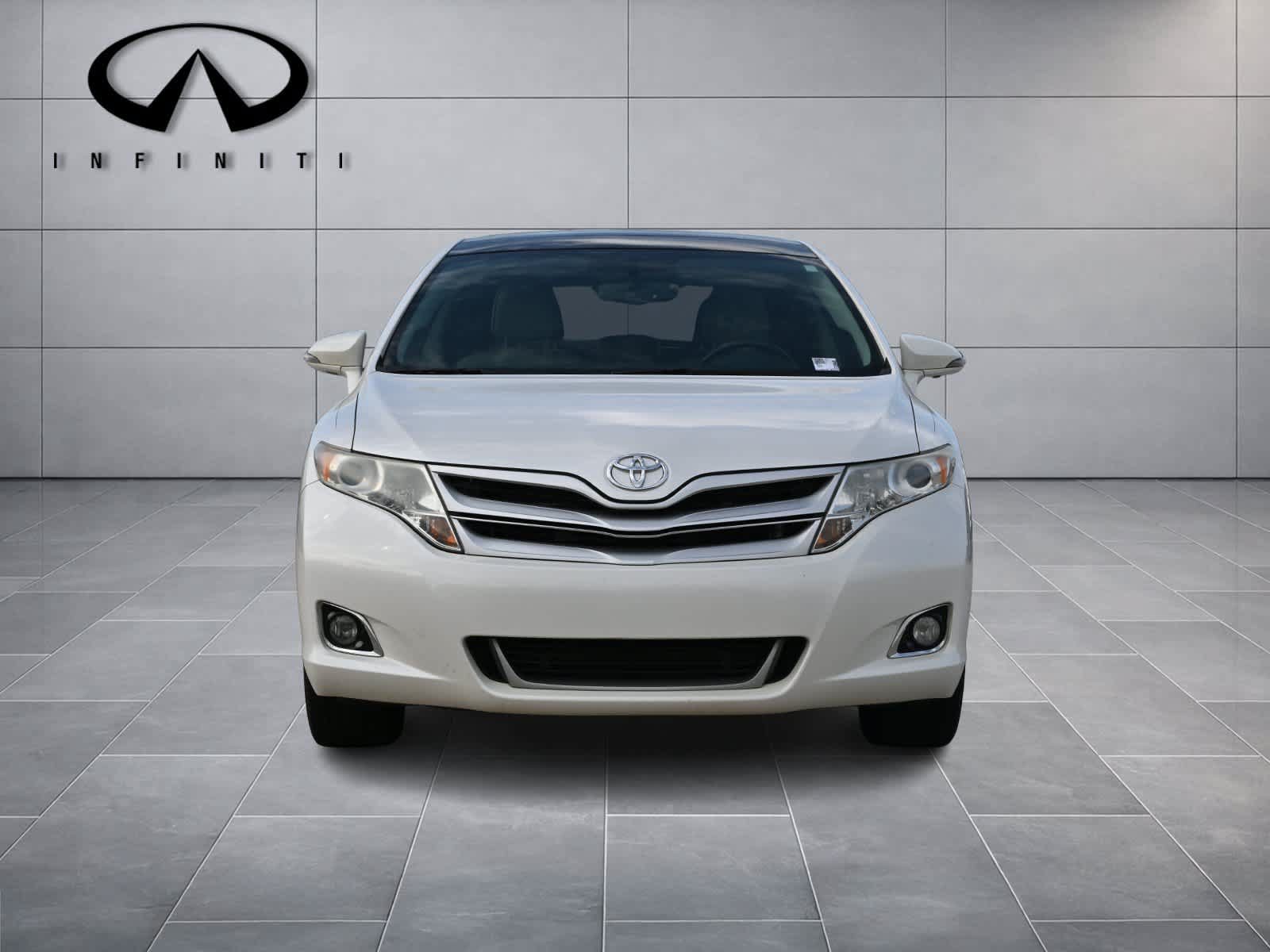 Used 2015 Toyota Venza XLE w/ XLE Premium Package FWD image 2