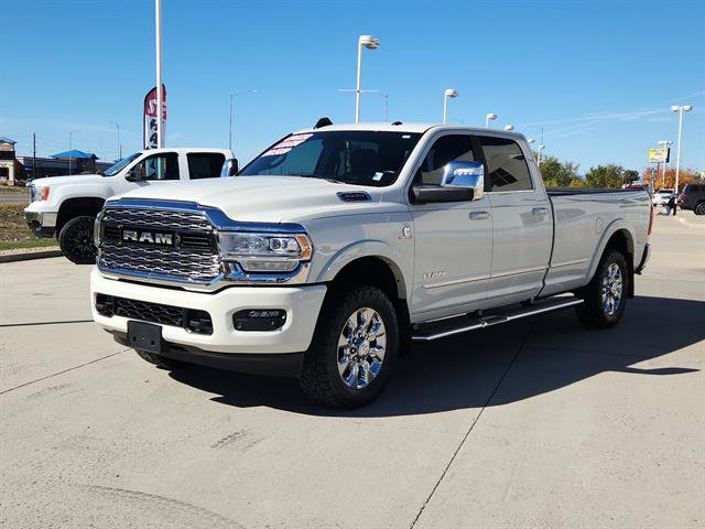 Used 2023 RAM 3500 Limited image 2