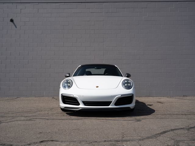Certified 2019 Porsche 911 Carrera T w/ Carrera T Interior Package RWD image 10