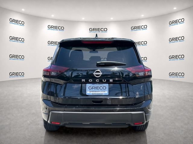 Used 2024 Nissan Rogue S FWD image 6
