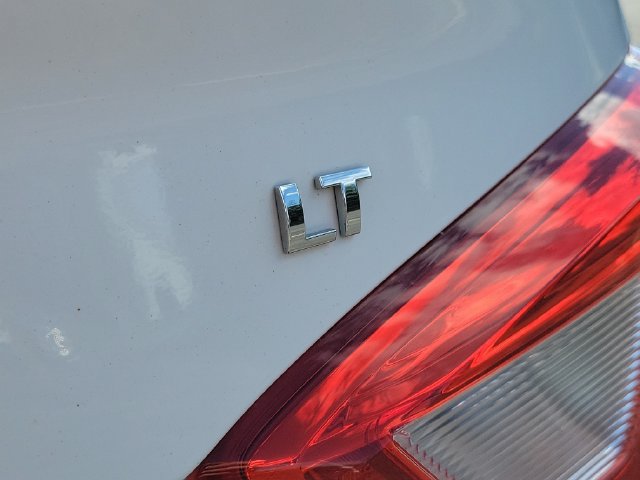Used 2016 Chevrolet Cruze LT w/ Convenience Package FWD image 30