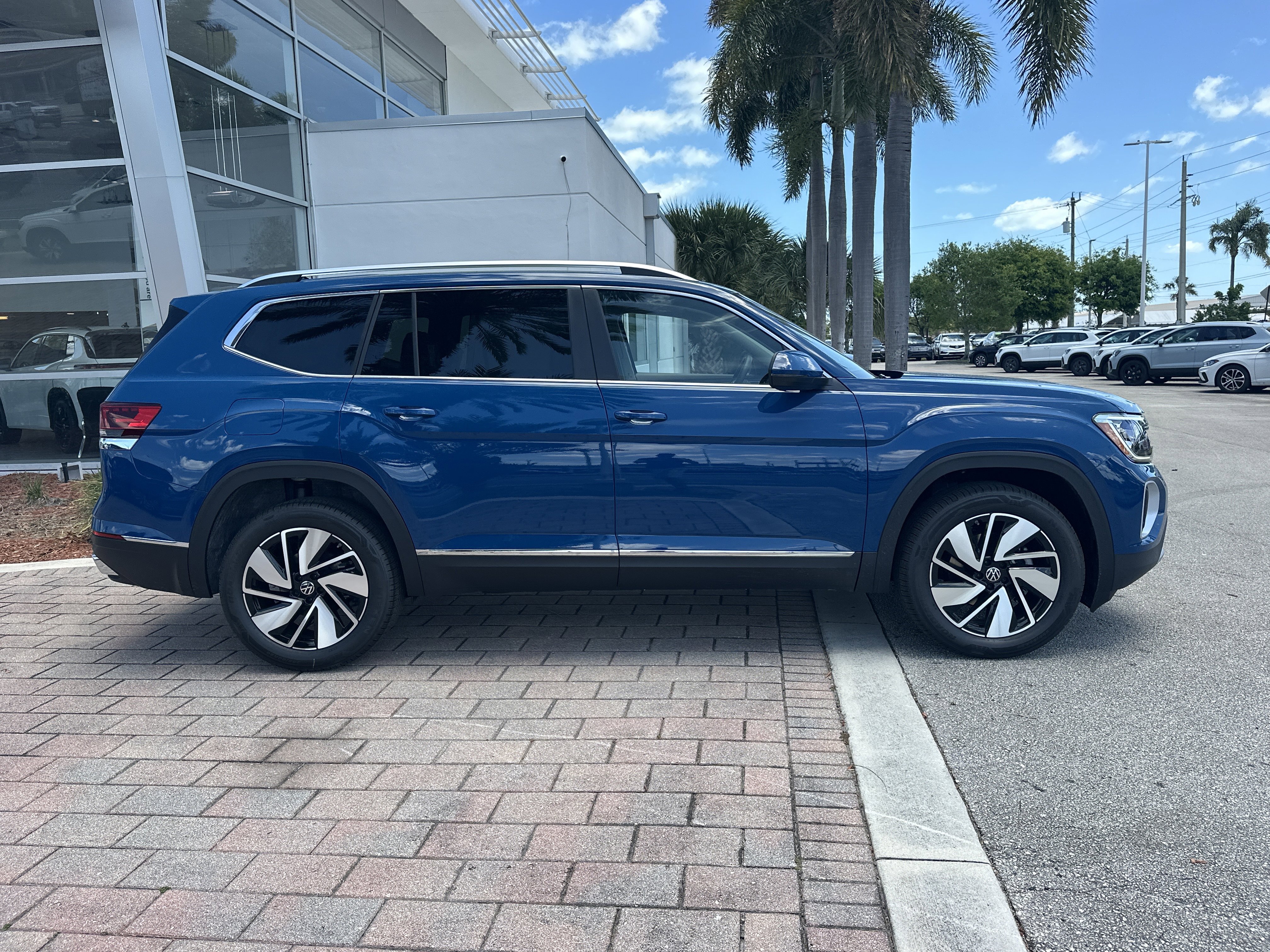 New 2026 Volkswagen Atlas SEL AWD/4WD image 5