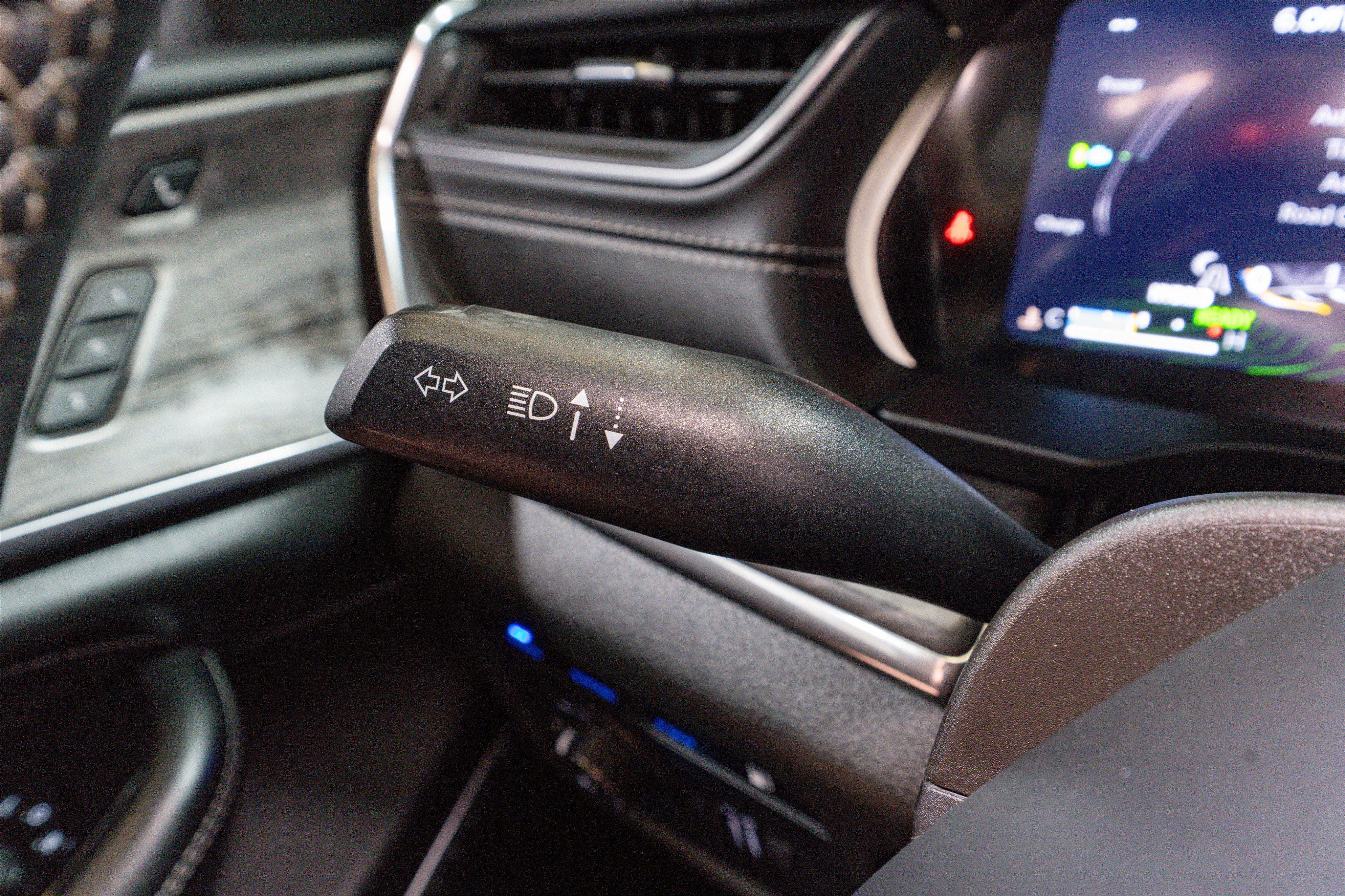 Used 2023 Jeep Grand Cherokee Overland w/ Advanced Protech Group III image 34