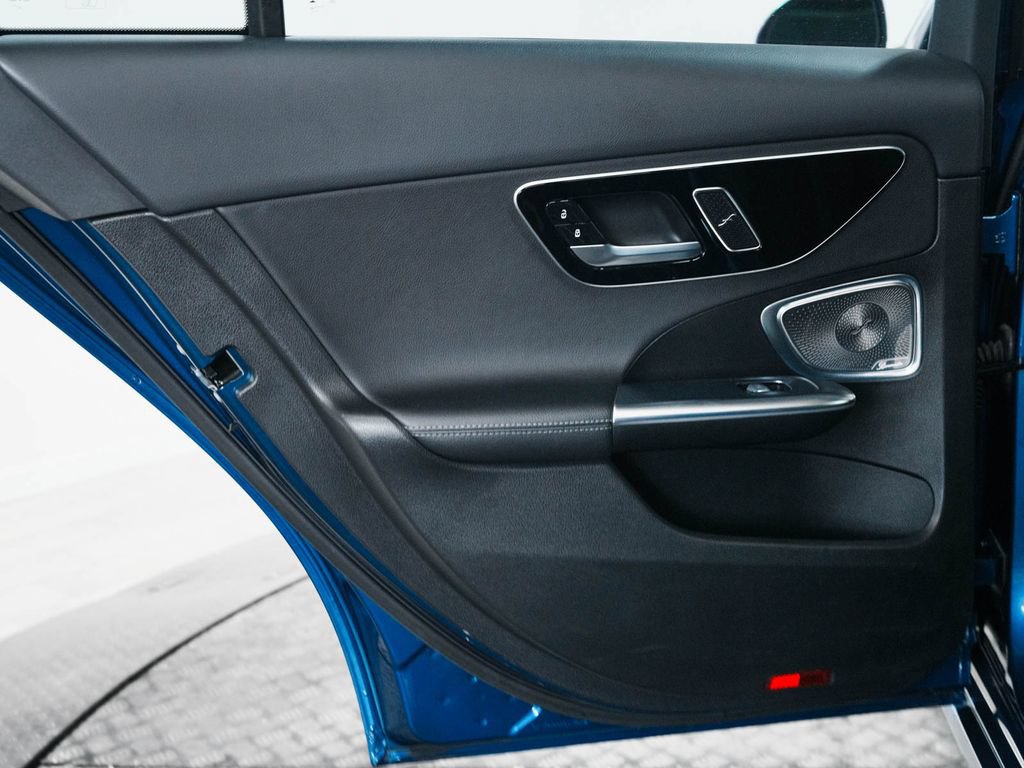Used 2023 Mercedes-Benz C 300 4MATIC Sedan image 14
