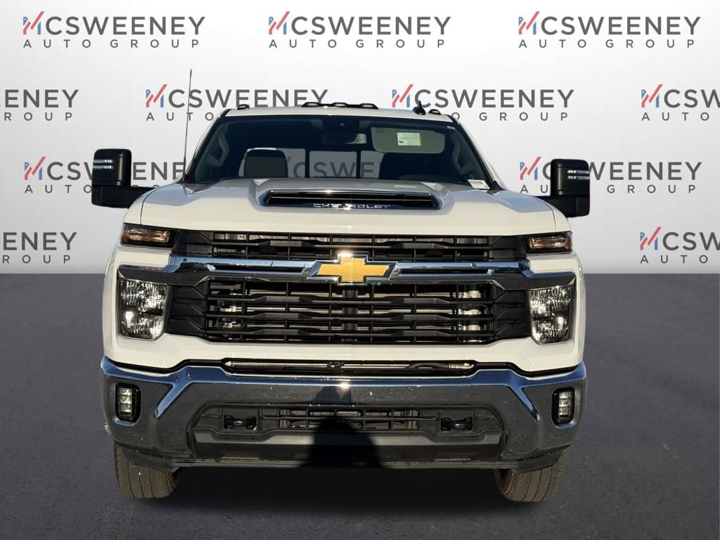 Used 2024 Chevrolet Silverado 3500 LT w/ Convenience Package image 8