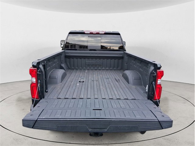 Used 2022 Chevrolet Silverado 2500 High Country w/ Z71 Off-Road Package image 16