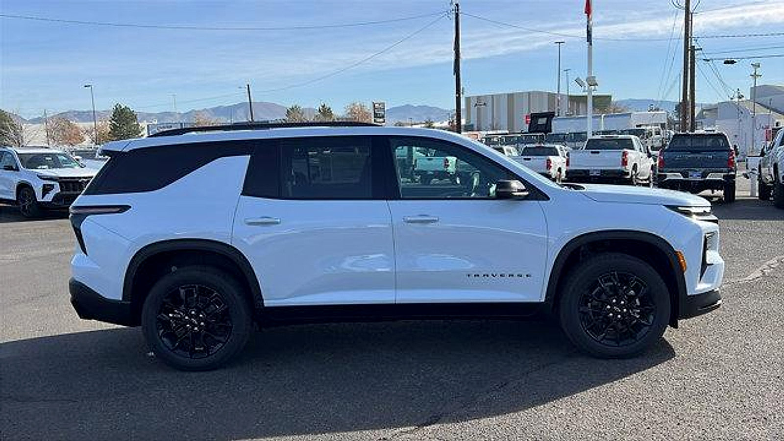 New 2026 Chevrolet Traverse LT w/ Midnight/Sport Edition image 4