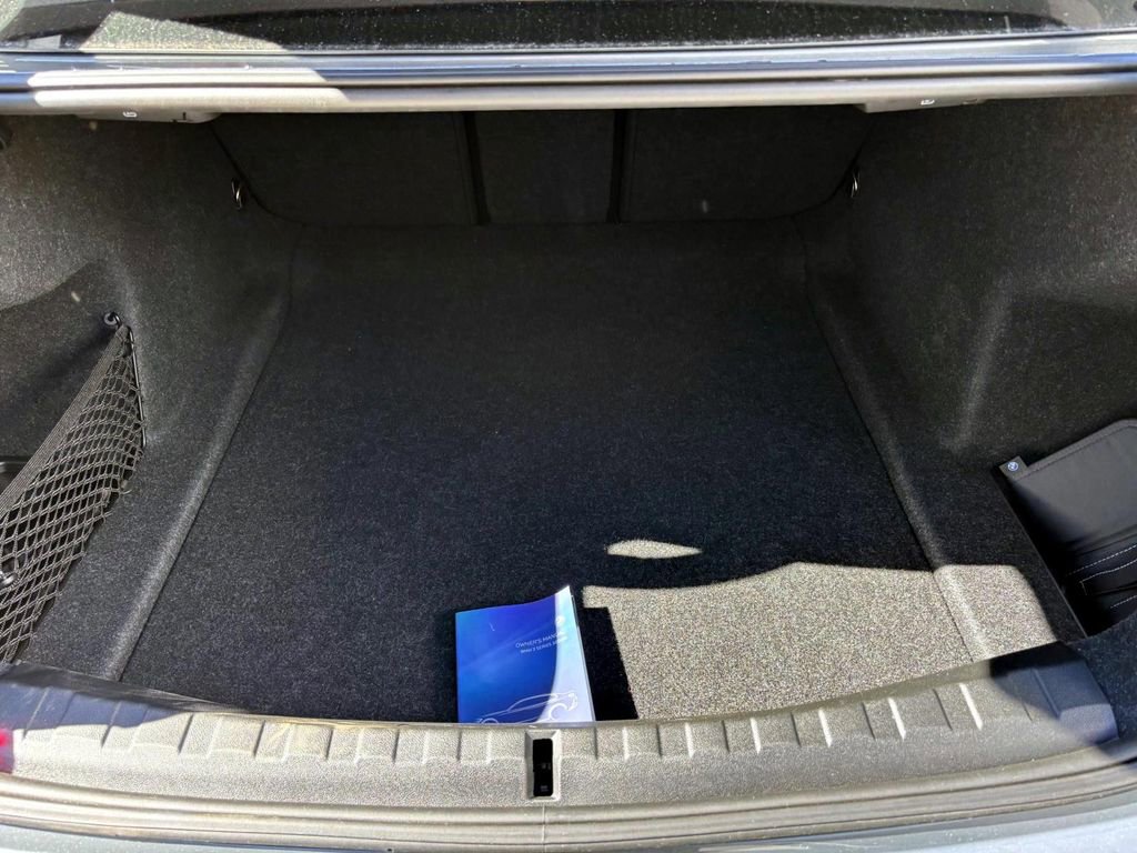 Certified 2025 BMW 330i xDrive Sedan image 9