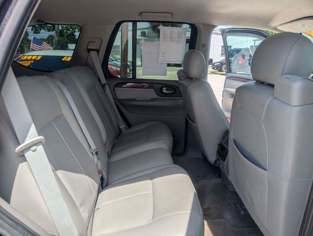 Used 2008 GMC Envoy SLT RWD image 12