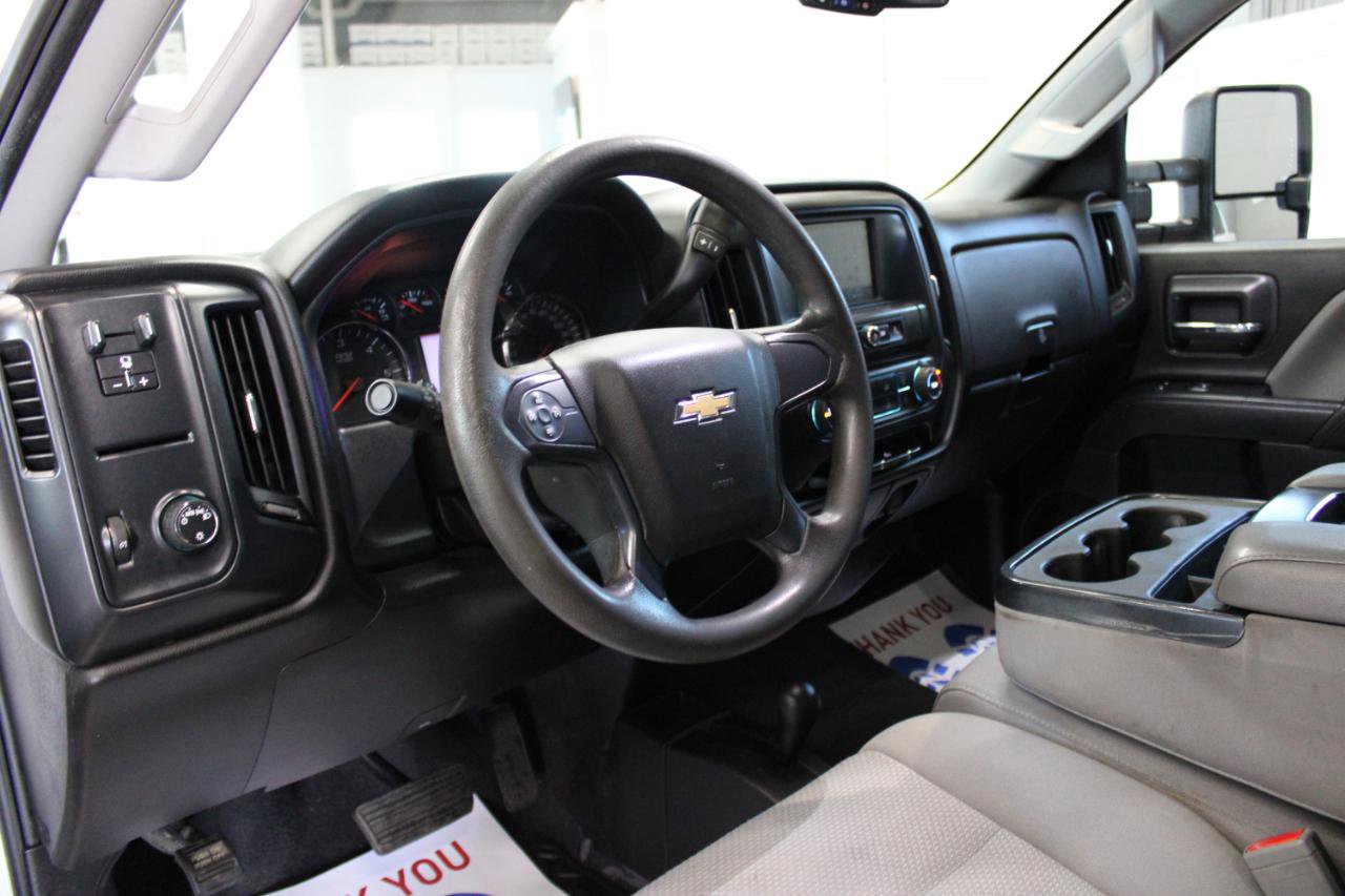 Used 2019 Chevrolet Silverado 2500 W/T w/ Snow Plow Prep Package AWD/4WD image 9