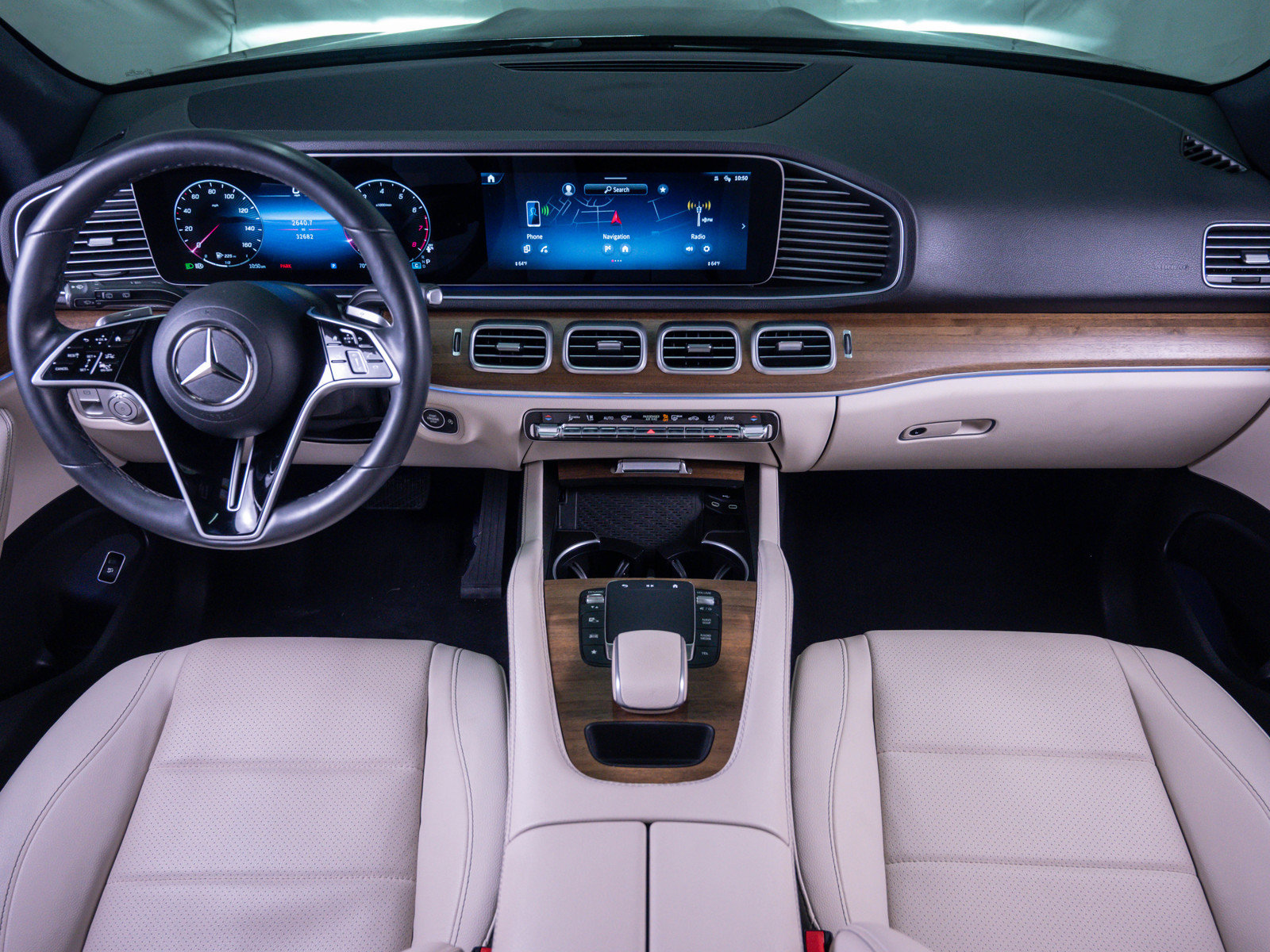 Used 2024 Mercedes-Benz GLE 450 4MATIC image 16