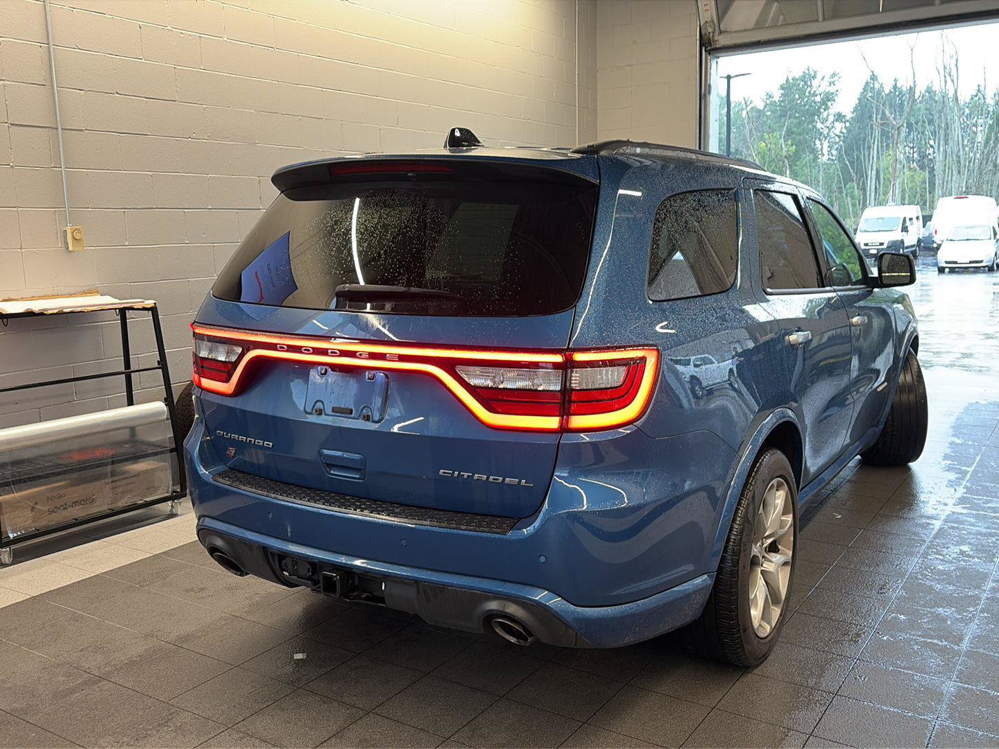 Used 2024 Dodge Durango Citadel w/ Tow 'N Go Package AWD/4WD image 2
