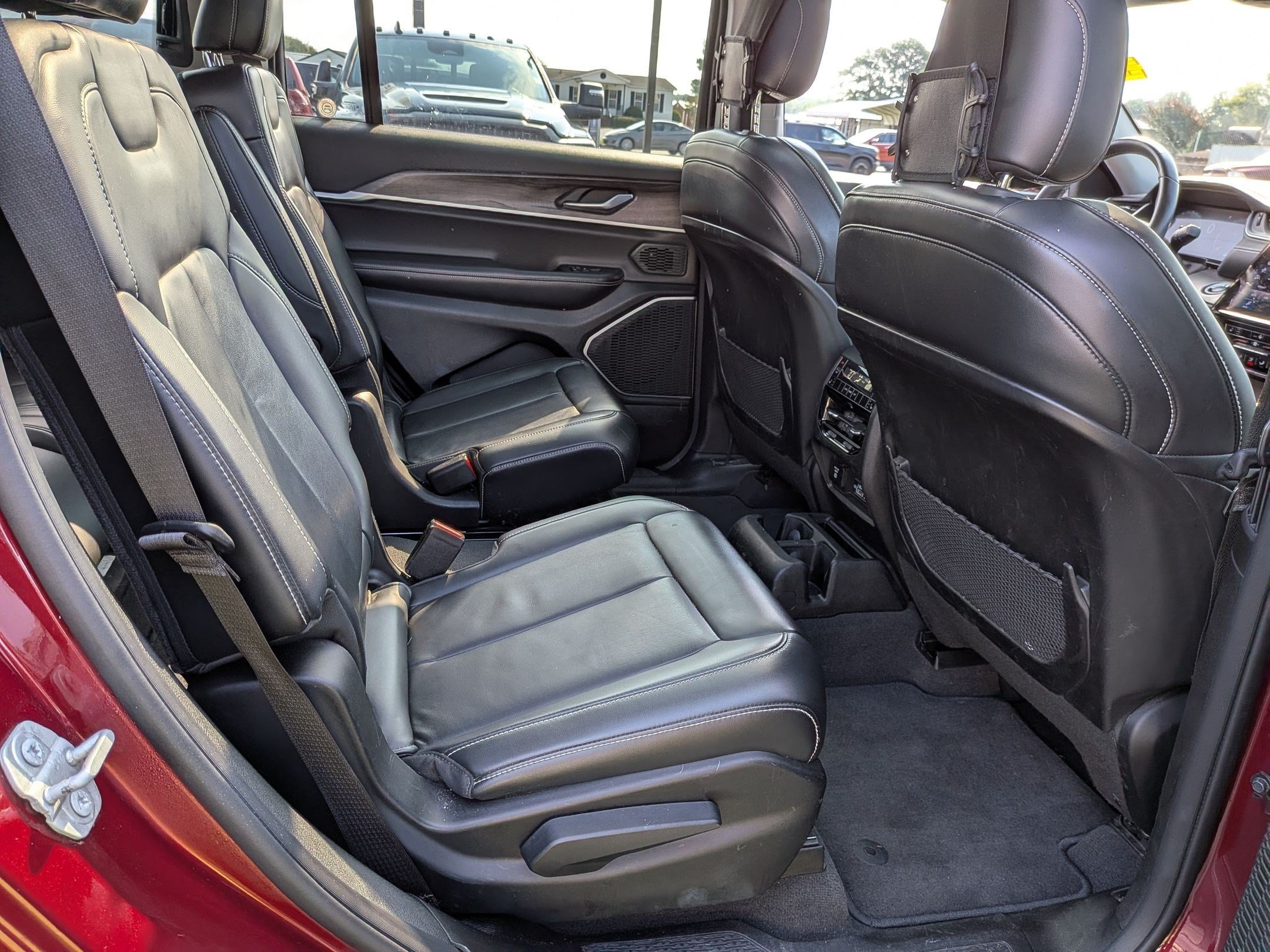 Used 2021 Jeep Grand Cherokee L Limited AWD/4WD image 24