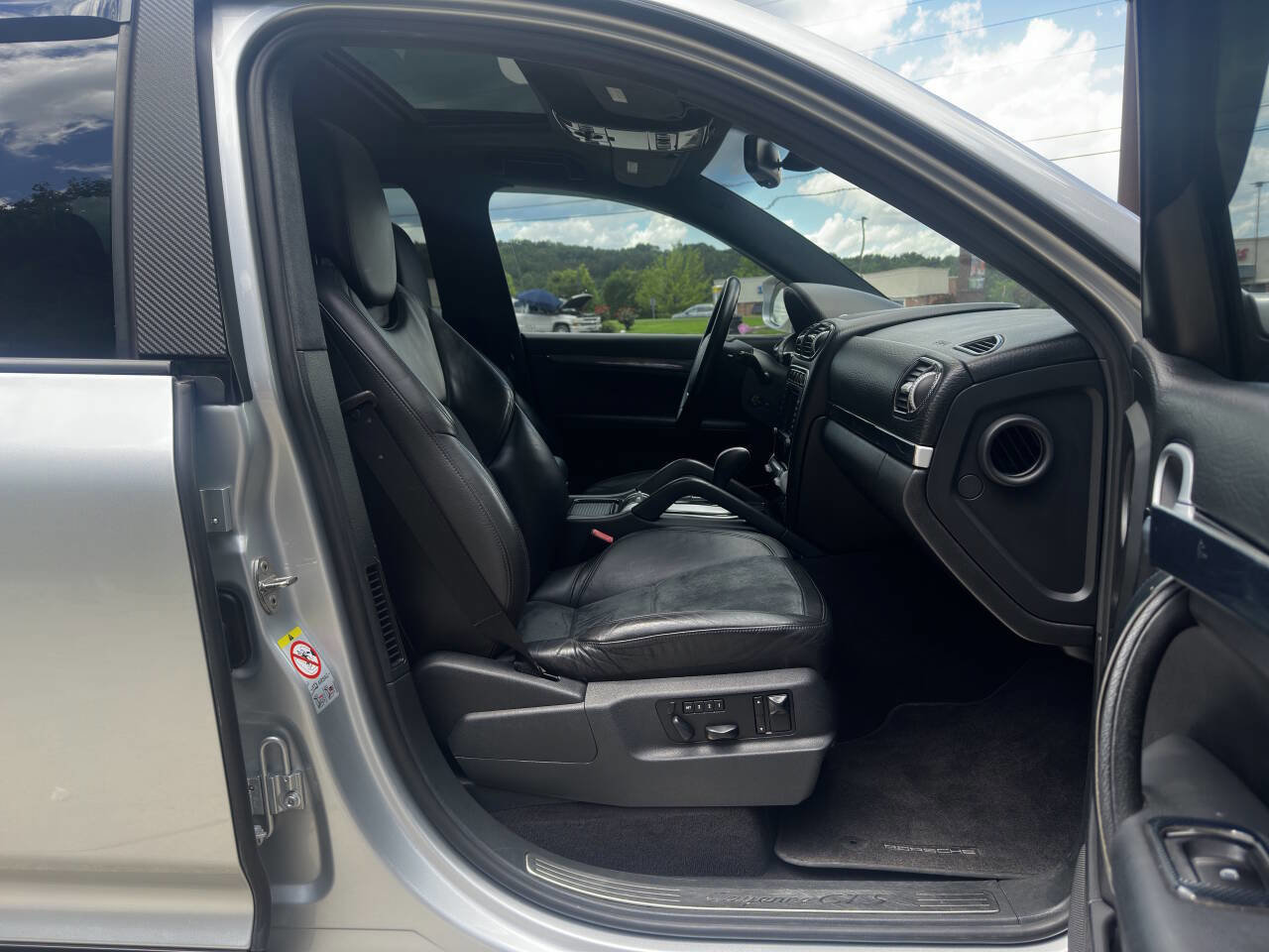 Used 2008 Porsche Cayenne GTS image 10