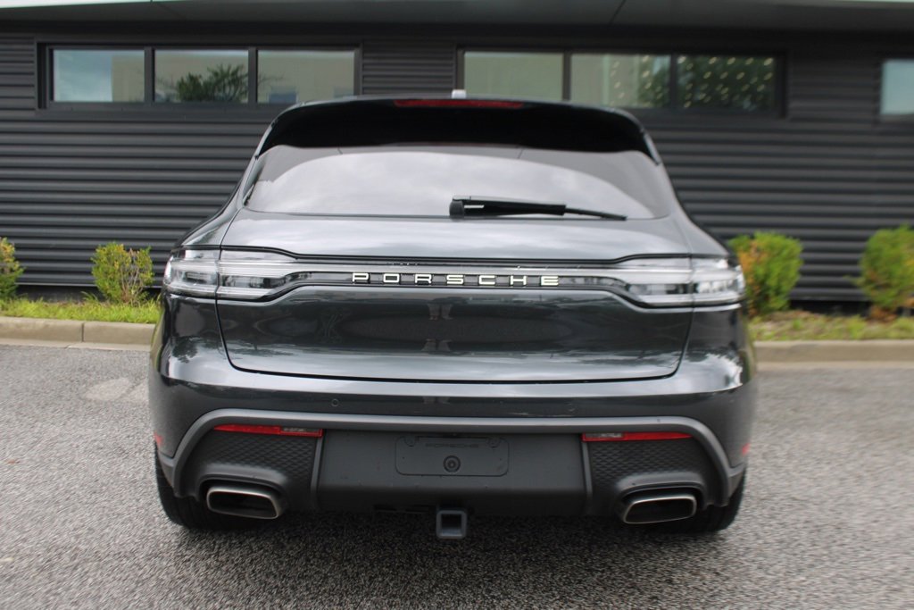 Used 2025 Porsche Macan image 6