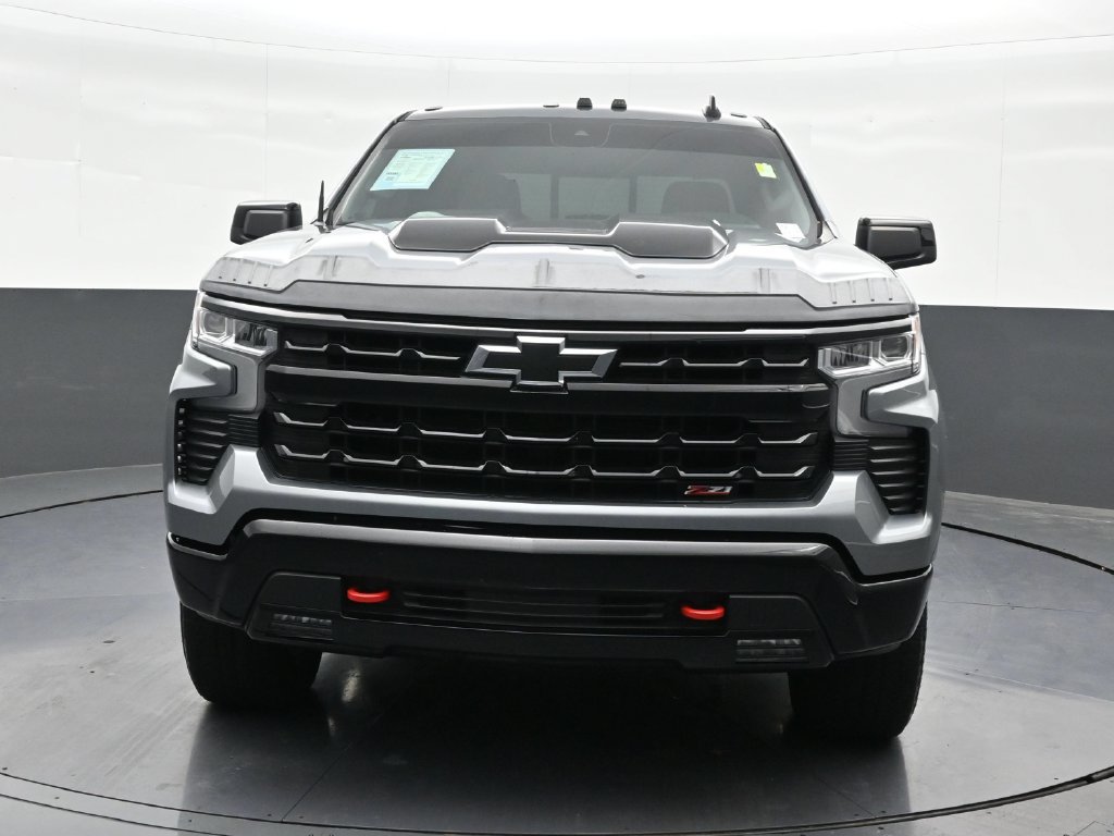 Used 2025 Chevrolet Silverado 1500 LT Trail Boss w/ Convenience Package II AWD/4WD image 9