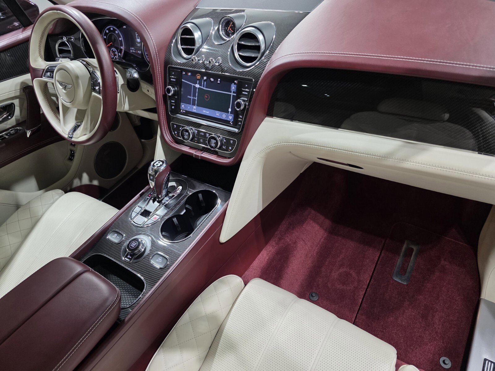 Used 2019 Bentley Bentayga AWD/4WD image 23