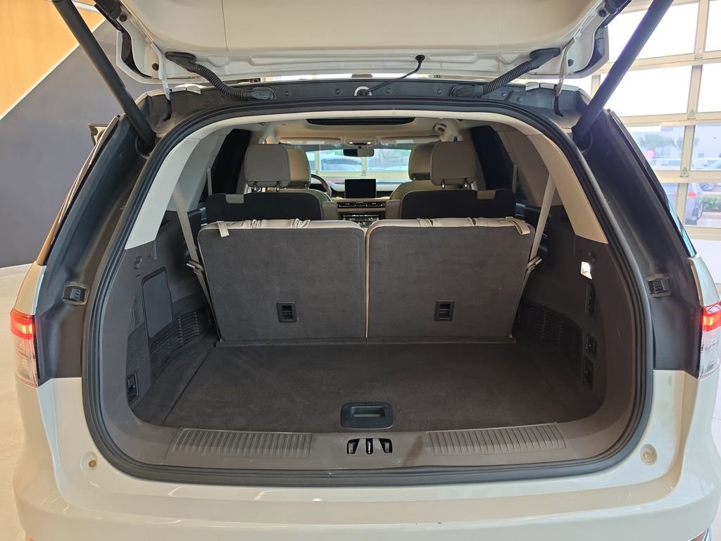 Used 2024 Lincoln Aviator Reserve w/ Equipment Group 201A image 31