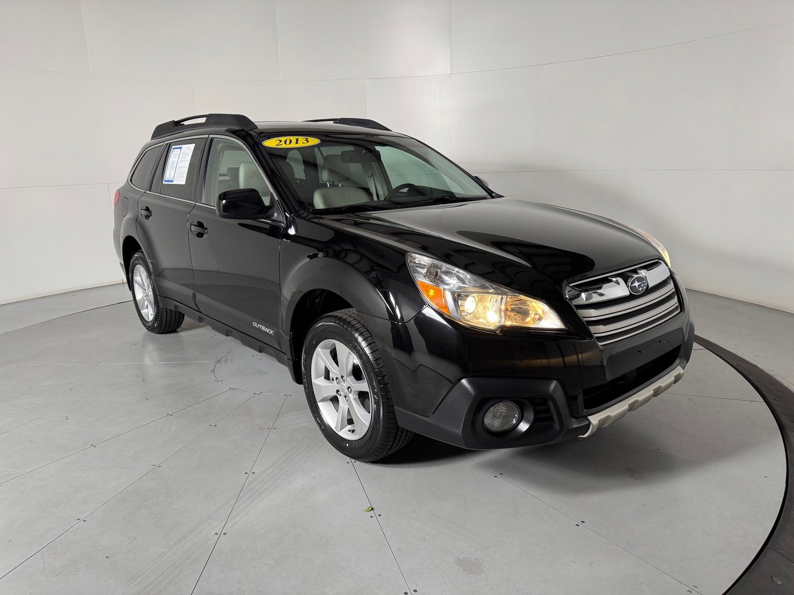 Used 2013 Subaru Outback 2.5i Limited w/ Moonroof Pkg AWD/4WD image 7