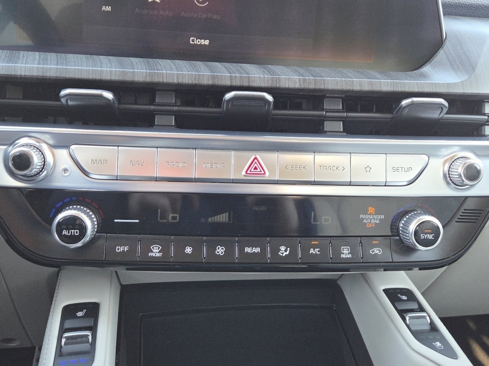 Used 2024 Kia Telluride SX image 31